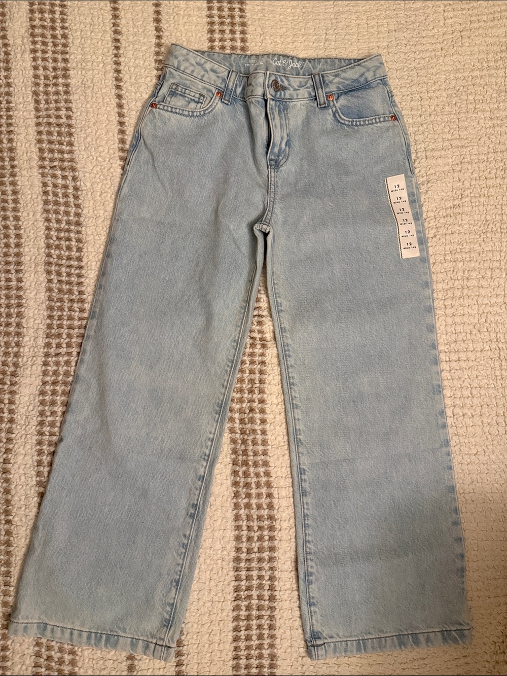Light Wash Wide Leg Women’s Jeans - Unbranded